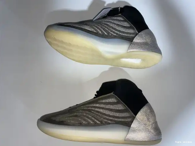 hype Barium Adidas Yeezy H68771 Quantum 0524